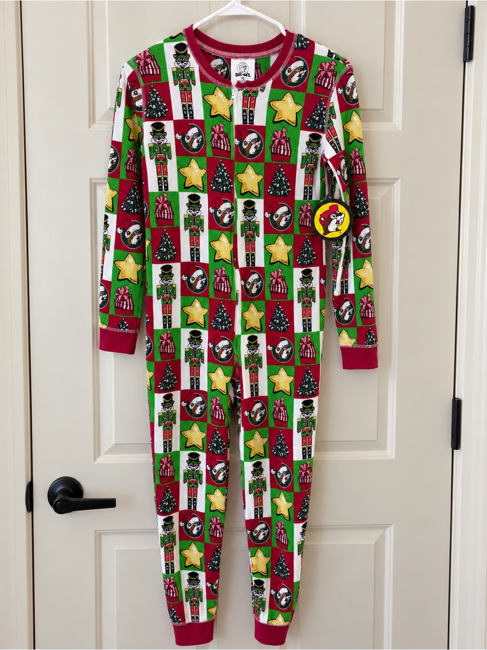 Buc-ee's Christmas Onesie Youth L Unisex Nutcracker Pajamas NWT Butt Flap